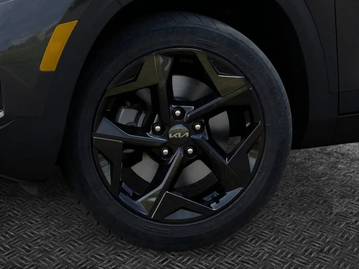 2026 Kia Seltos - view 9