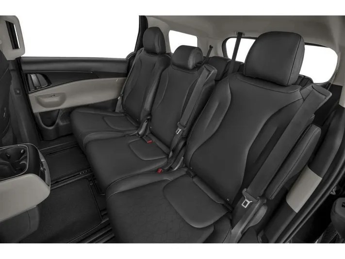 2027 Kia Carnival - view 21