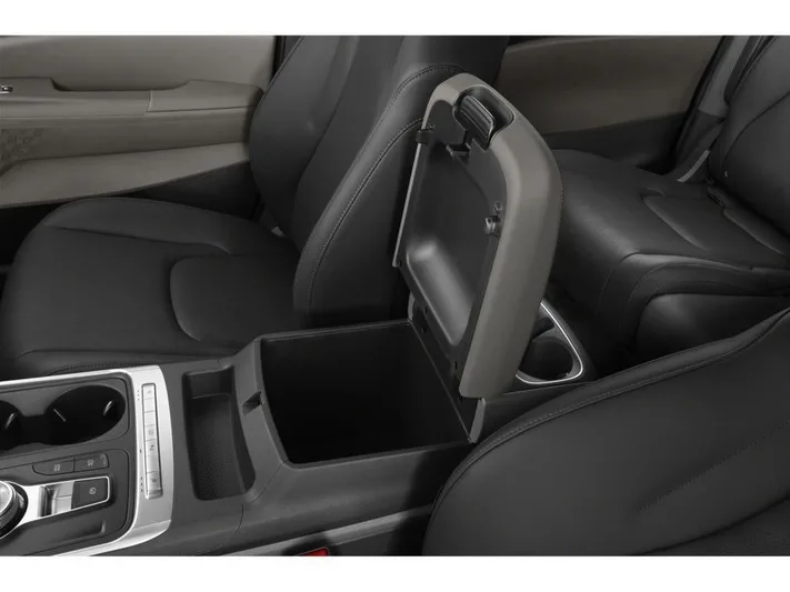 2027 Kia Carnival - view 13