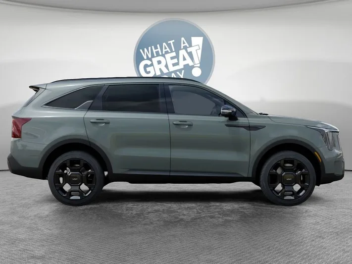 2026 Kia Sorento - view 7