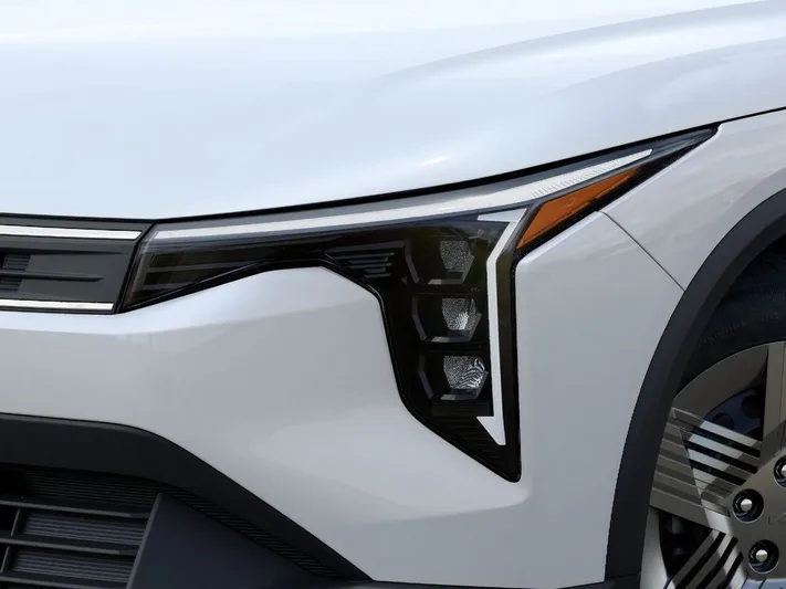 2026 Kia K4 - view 10