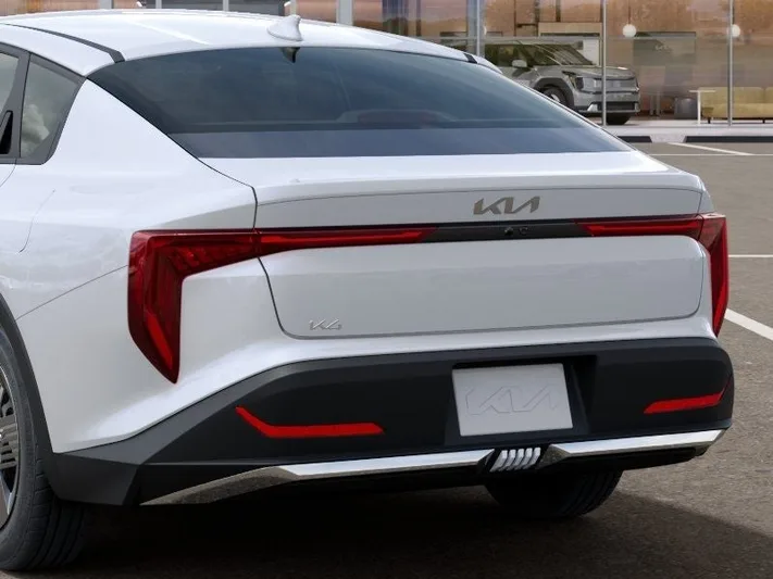 2026 Kia K4 - view 13