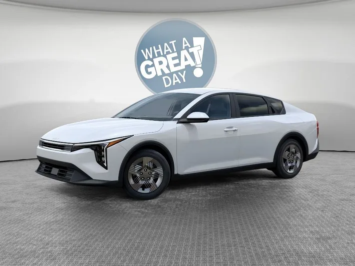 2026 Kia K4 - view 3