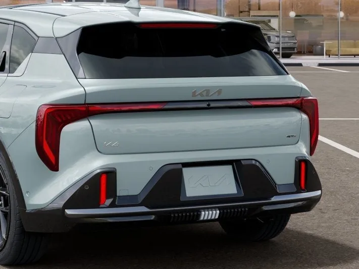 2026 Kia K4 - view 13