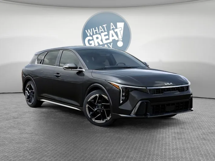 2026 Kia K4 - view 8