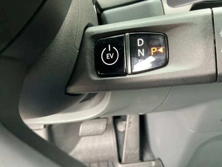 2025 Kia EV9 - view 28