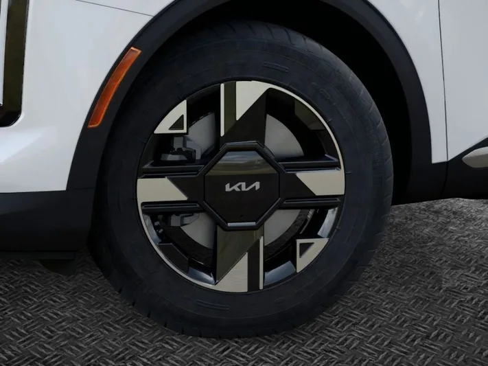 2026 Kia Sportage - view 9