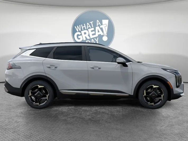 2026 Kia Sportage - view 7