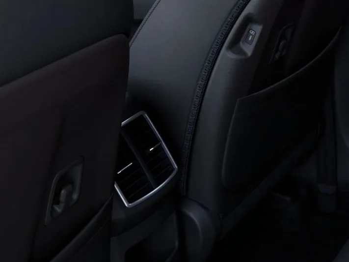2026 Kia Sportage - view 26