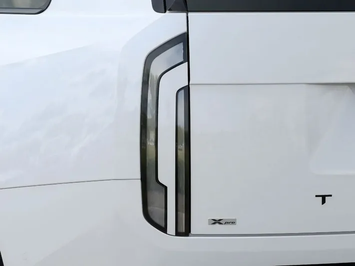 2027 Kia Telluride - view 11
