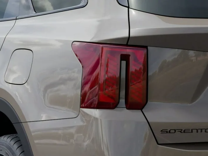 2026 Kia Sorento - view 11
