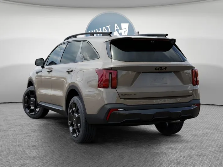 2026 Kia Sorento - view 4