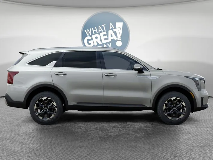 2026 Kia Sorento - view 7