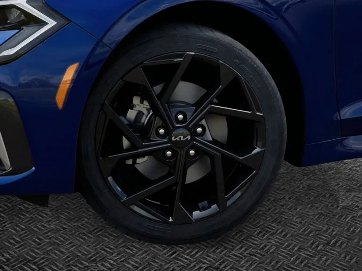 2026 Kia K5 - view 9