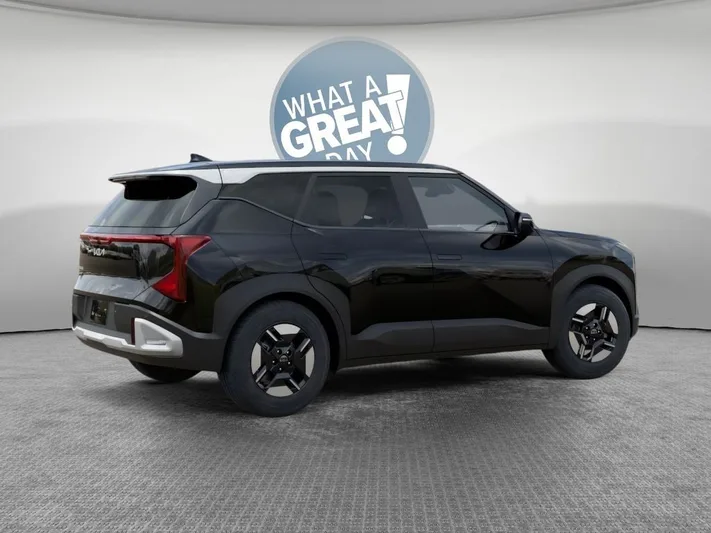 2027 Kia Seltos - view 6