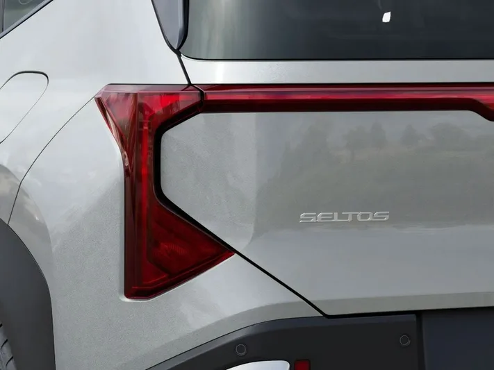 2027 Kia Seltos - view 11