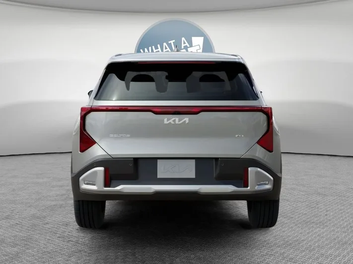 2027 Kia Seltos - view 5