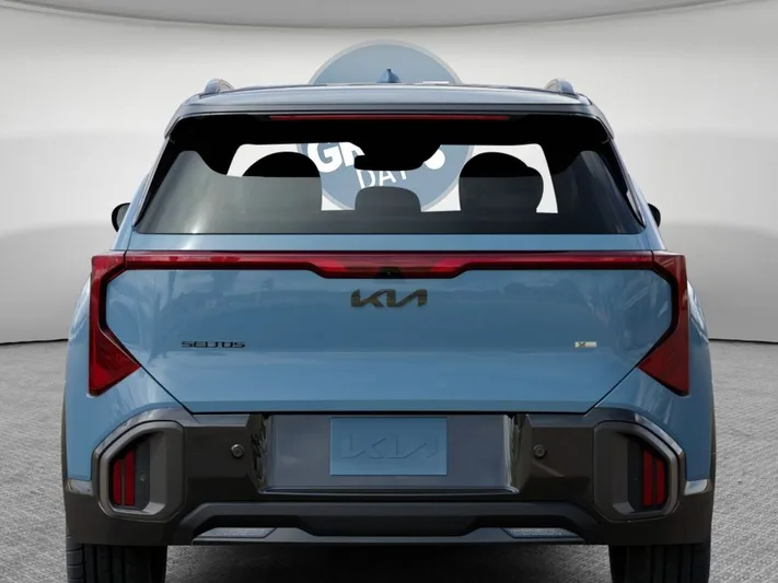 2027 Kia Seltos - view 13
