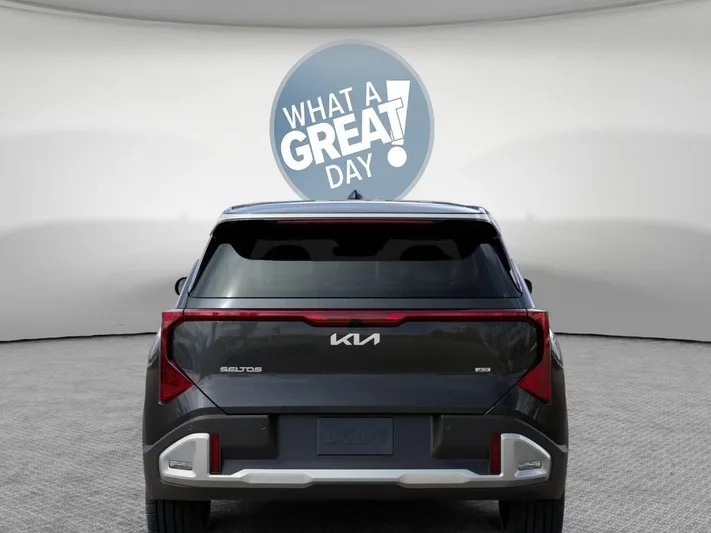 2027 Kia Seltos - view 13