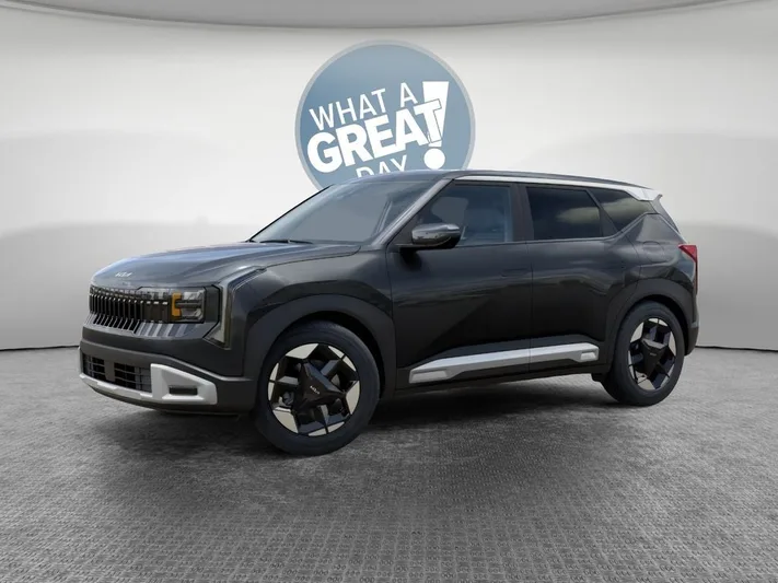 2027 Kia Seltos - view 3