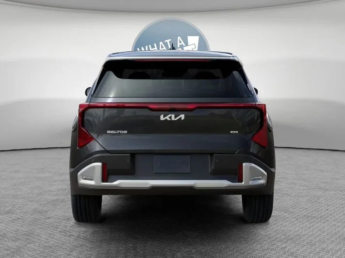 2027 Kia Seltos - view 5