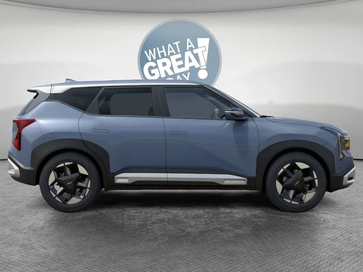 2027 Kia Seltos - view 7