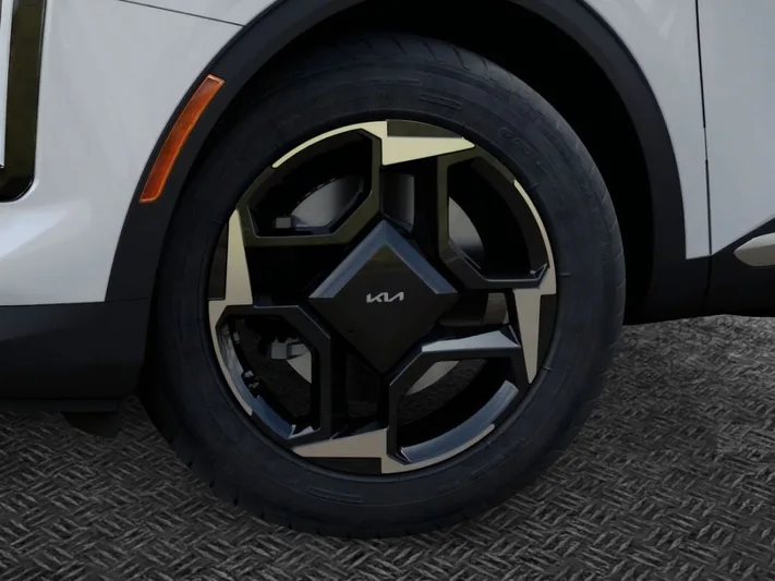 2026 Kia Sportage - view 9
