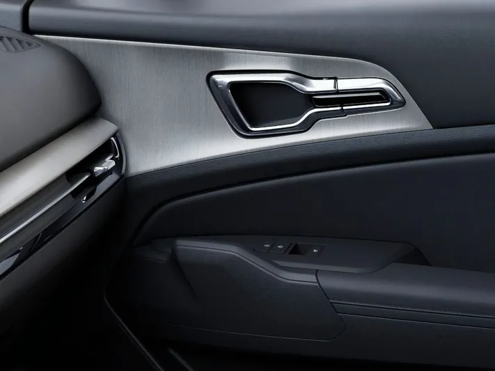 2026 Kia Sportage - view 25