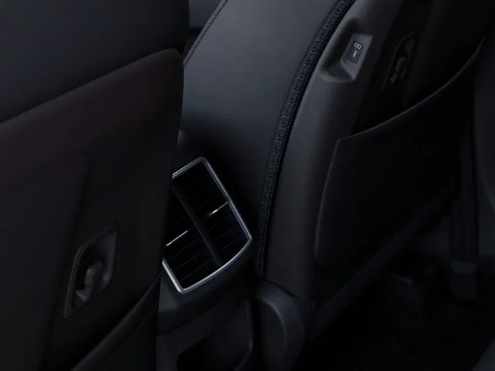 2026 Kia Sportage - view 26