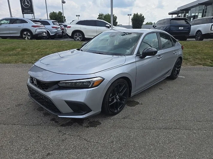2024 Honda Civic - view 9