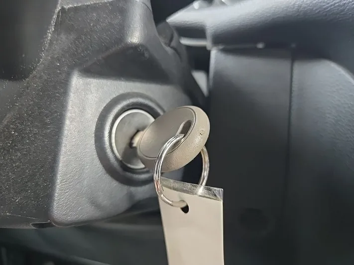 2015 Jeep Wrangler - view 12