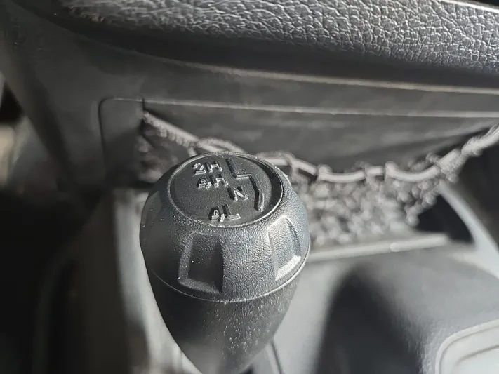 2015 Jeep Wrangler - view 24