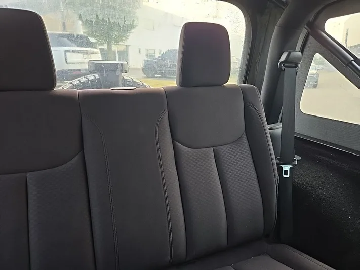 2015 Jeep Wrangler - view 32