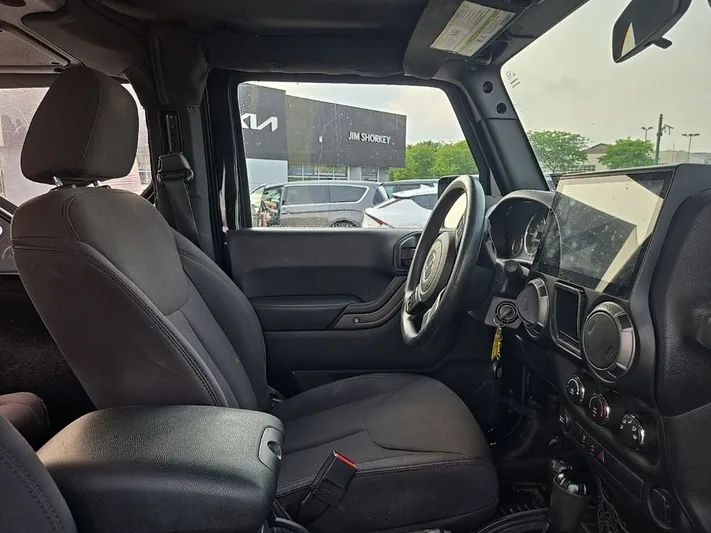 2015 Jeep Wrangler - view 33