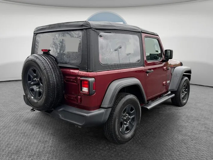 2021 Jeep Wrangler - view 3