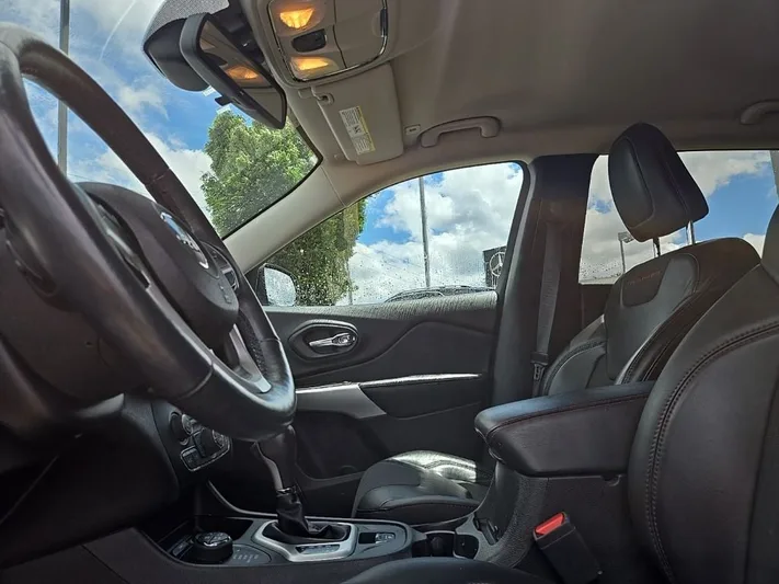 2018 Jeep Cherokee - view 33