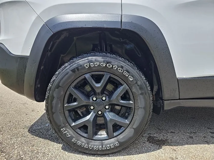2018 Jeep Cherokee - view 37