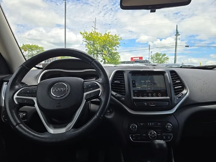 2018 Jeep Cherokee - view 38