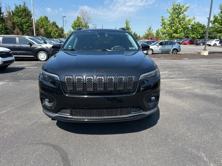 2019 Jeep Cherokee - view 2