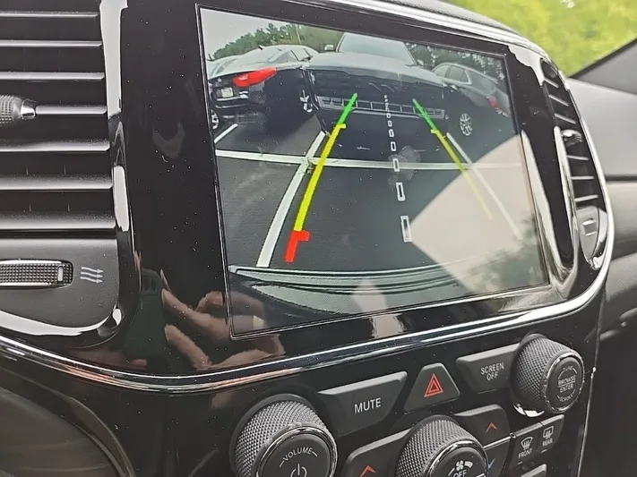 2019 Jeep Grand - view 21