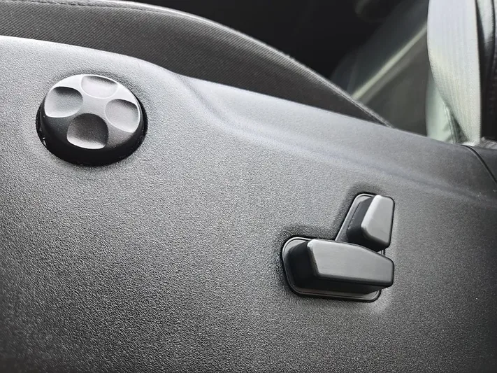 2019 Jeep Grand - view 30