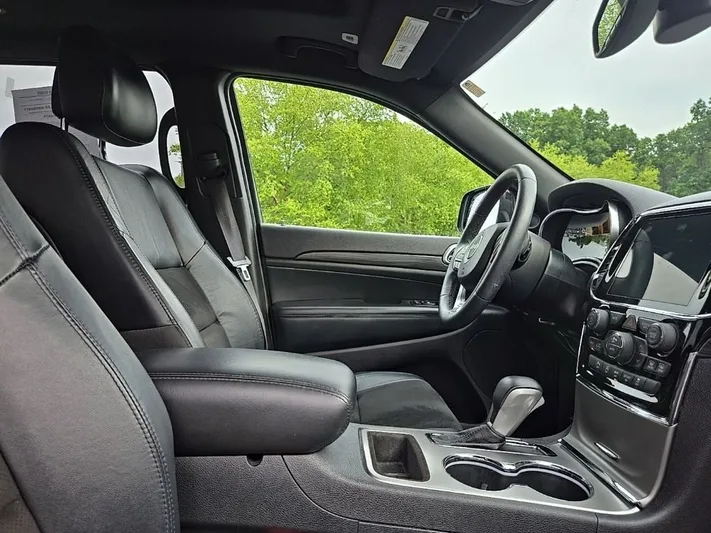 2019 Jeep Grand - view 36