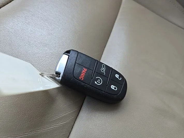 2015 Jeep Grand - view 24