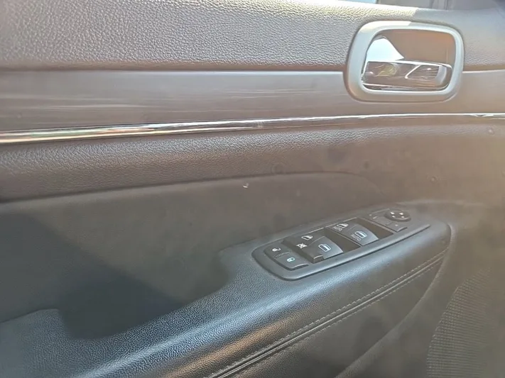 2020 Jeep Grand - view 20