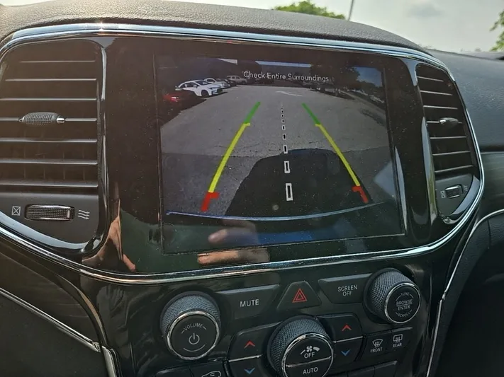 2020 Jeep Grand - view 23
