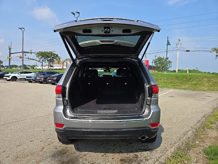 2020 Jeep Grand - view 5