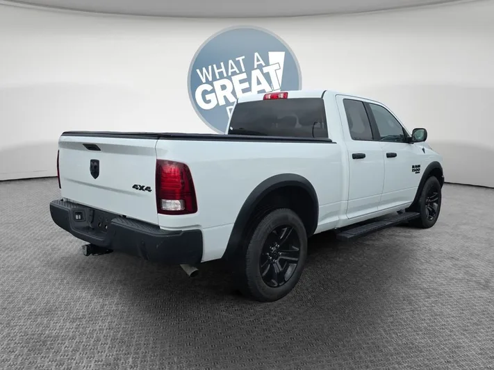 2023 RAM 1500 - view 3
