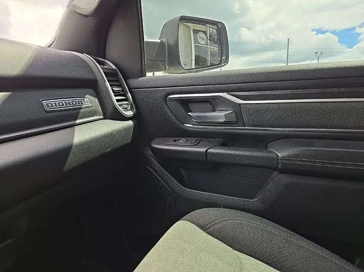 2021 RAM 1500 - view 30