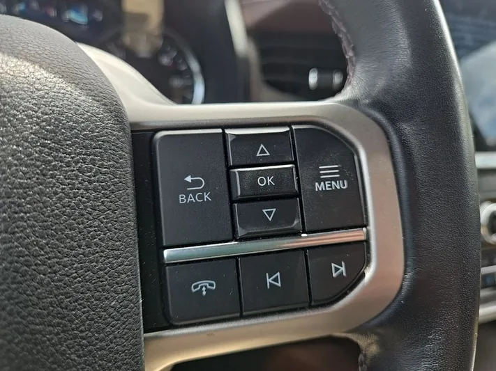 2022 Ford Expedition - view 17