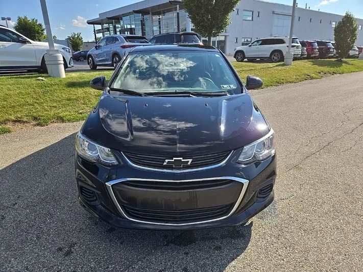 2018 Chevrolet Sonic - view 12